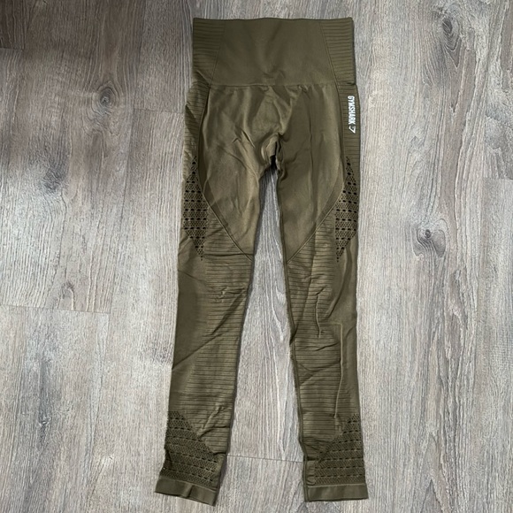 GYMSHARK WOMENS
ENERGY+ SEAMLESS LEGGINGS - Picture 2 of 5